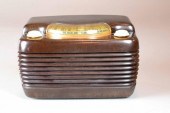 1948 PLASTIC PHILCO RADIO MODE