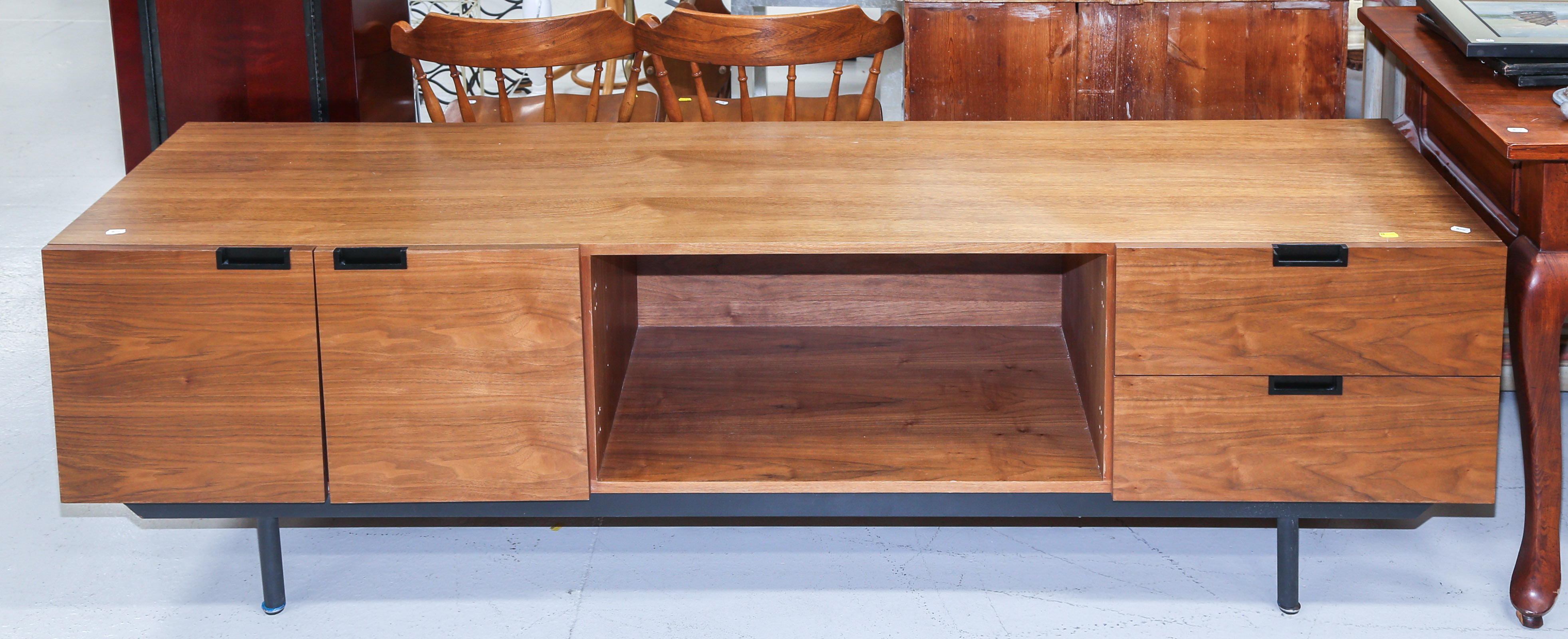 1960S-MODERN WALNUT CABINET UNIT