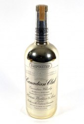 1970 CANADIAN CLUB SEALED BOTT