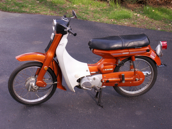 1972 Yamaha 75cc electric start oil