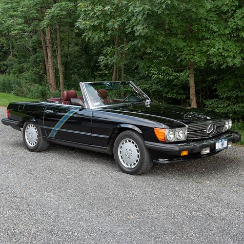 1986 MERCEDES-BENZ 560SL HARDTOP