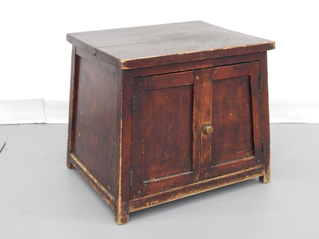 19C AMERICAN PRIMITIVE CANTED