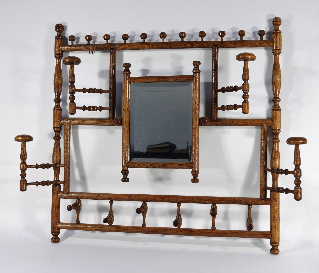 19C. AMERICAN VICTORIAN STICK &