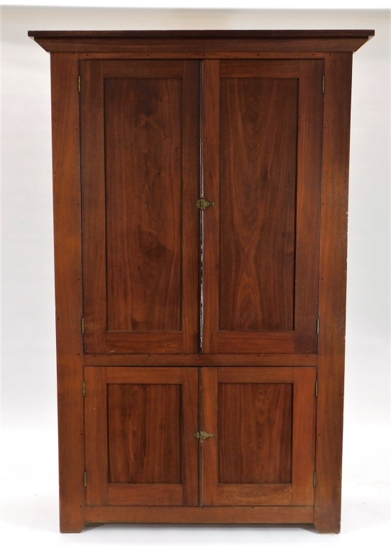 19C. AMERICAN WALNUT LINEN PRESS