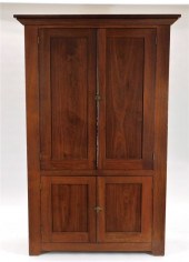 19C. AMERICAN WALNUT LINEN PRE