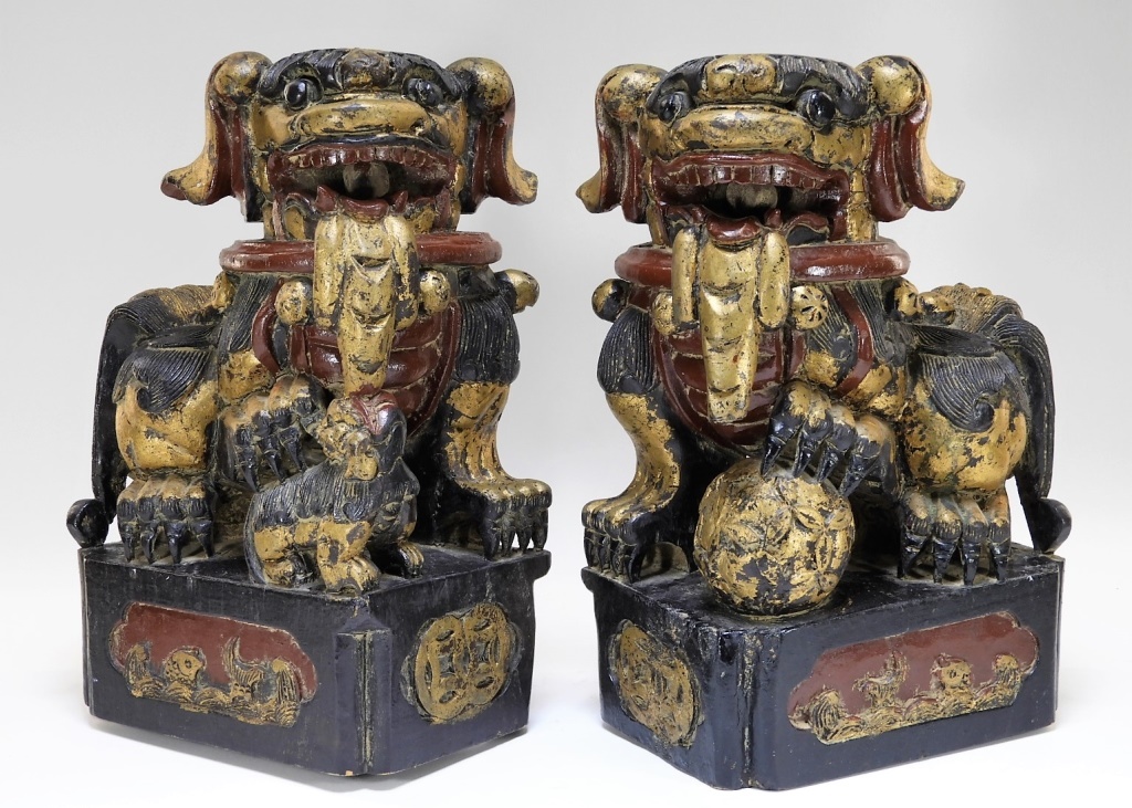 19C. CHINESE CARVED GILT