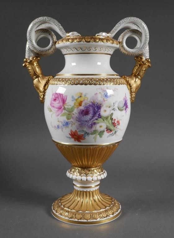 19C MEISSEN PORCELAIN SNAKE HANDLED