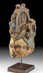 19TH C. AFRICAN IGBO WOOD HELM
