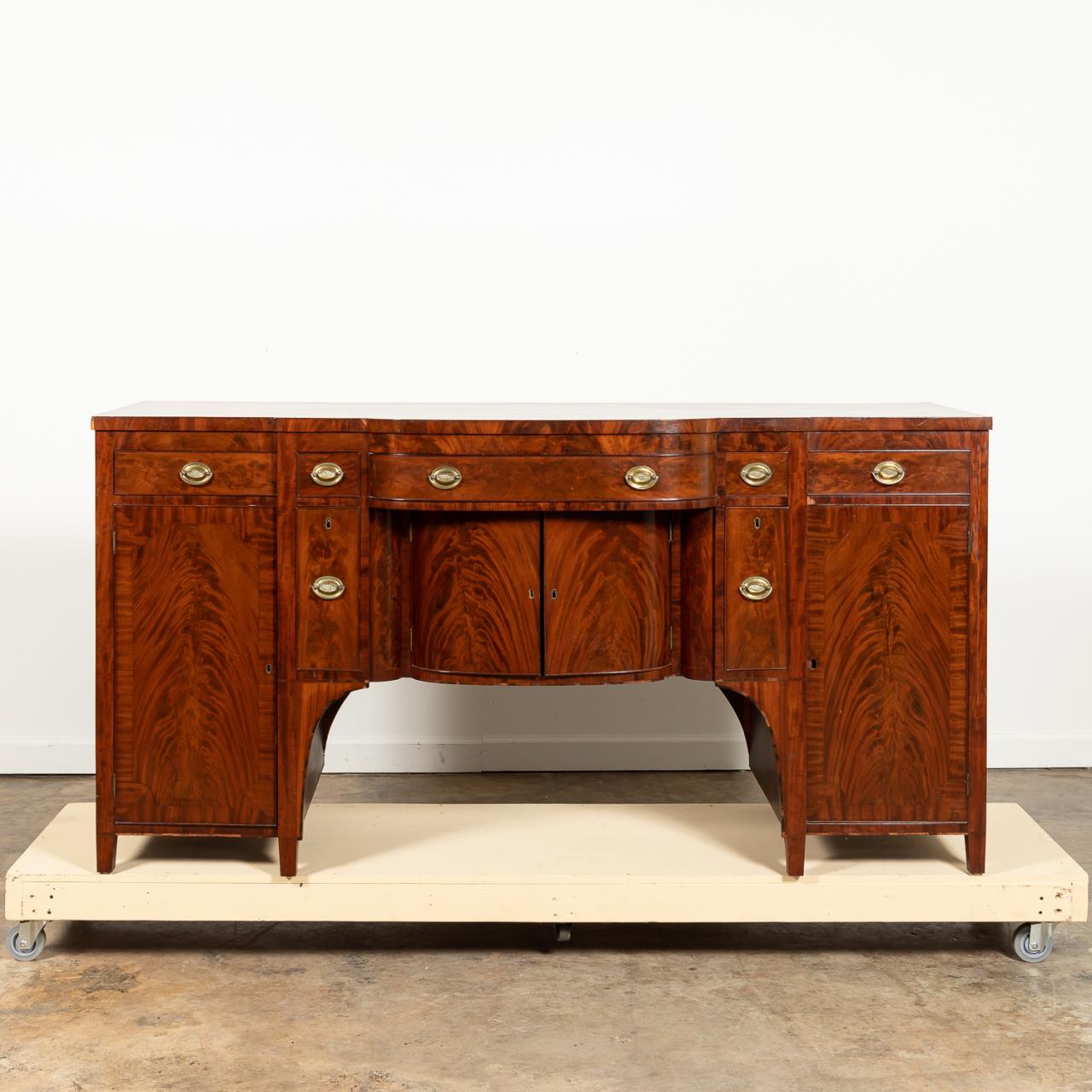 19TH C. AMERICAN FEDERAL MAHOGANY