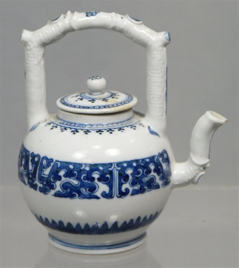19th c Chinese porcelain teapot,