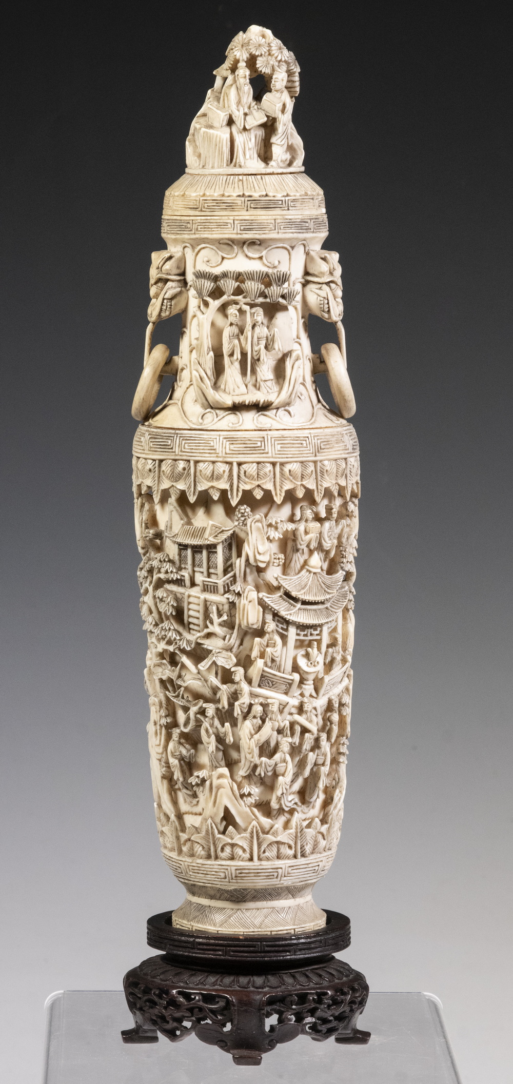 19TH C. CHINESE QING COVERED URN