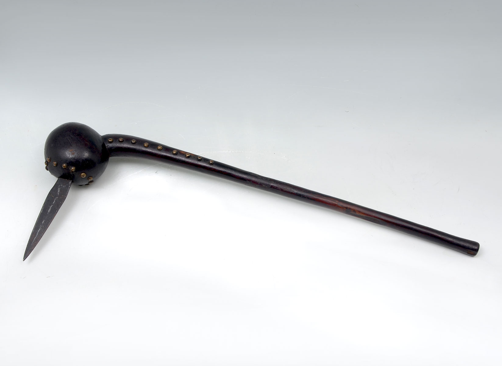 19TH C. CHIPPEWA SPIKE WAR CLUB: