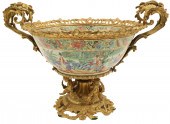 19TH C. FRENCH ROSE MEDALLION
