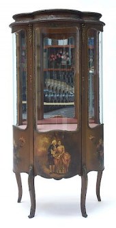 19TH C. GILT VERNIS MARTIN CUR