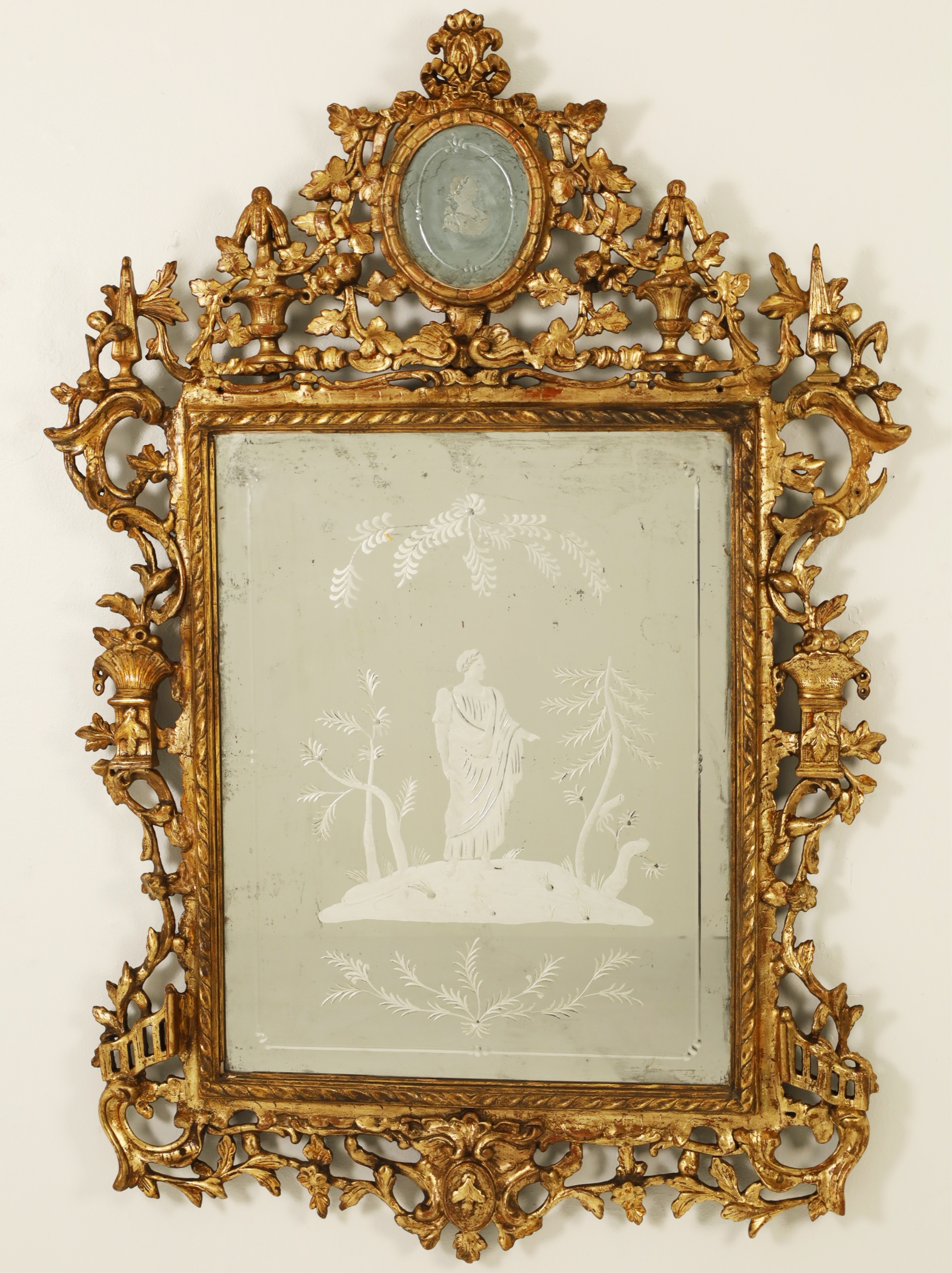 19TH C. ITALIAN CARVED GILT WOOD