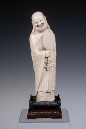 19TH C. JAPANESE IVORY FIGURE
