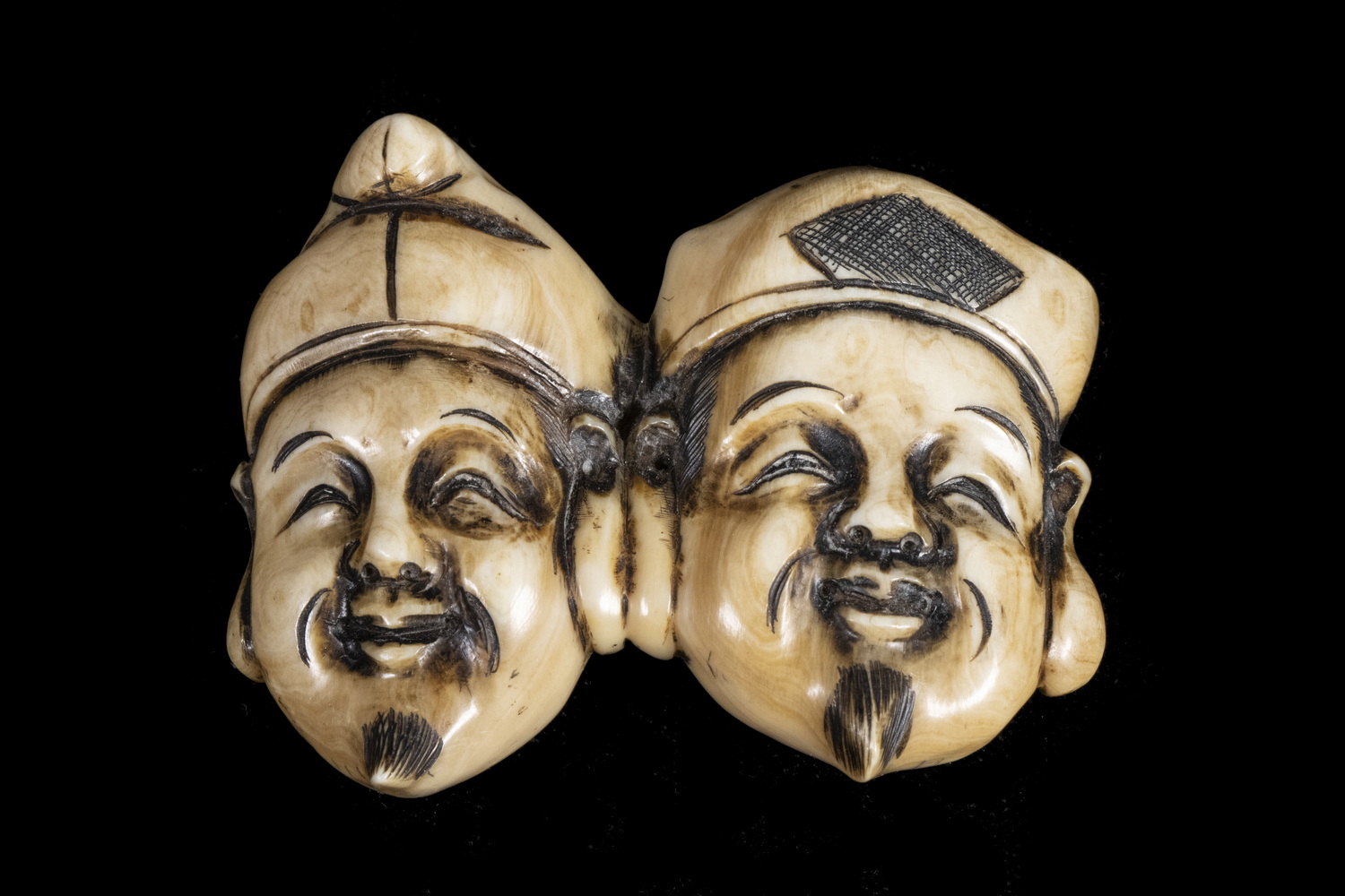 19TH C. JAPANESE NETSUKE Paired