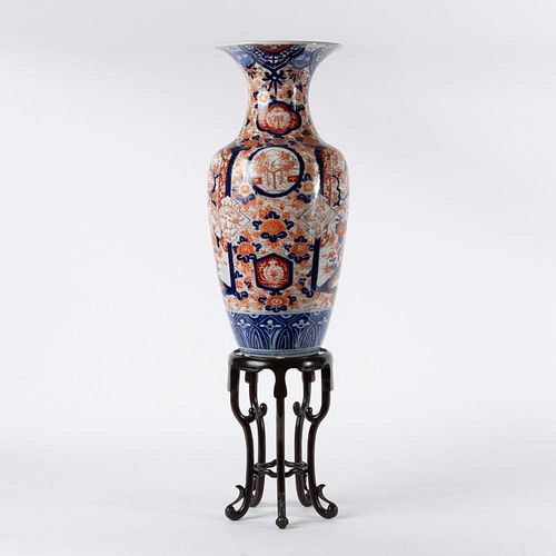 19TH C. LARGE IMARI VASE WITH
