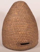 19TH C. LARGE RYE STRAW BEE SK