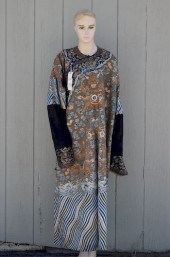 19TH C. MANGPAO HIGHLY EMBELLI
