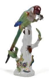 19TH C. MEISSEN PARROT ON STUM
