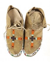 19TH C. MONTANA CROW BEADED HA