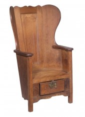 19TH C. PINE LAMBING CHAIR Car