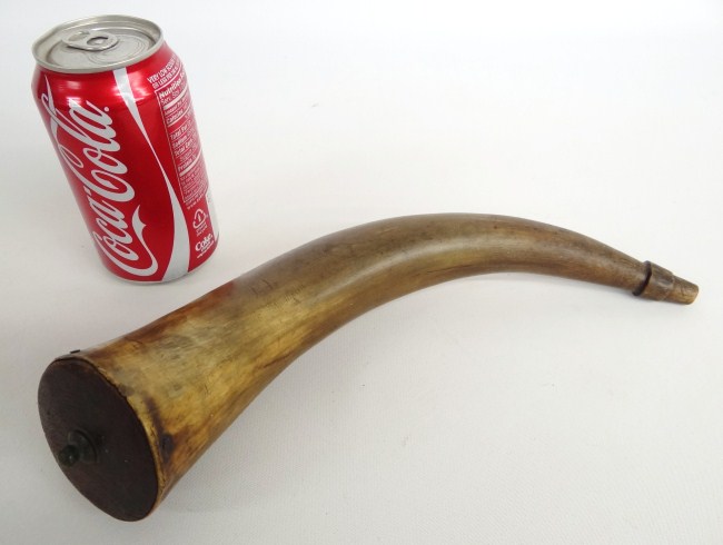 19th c. powder horn with orig.