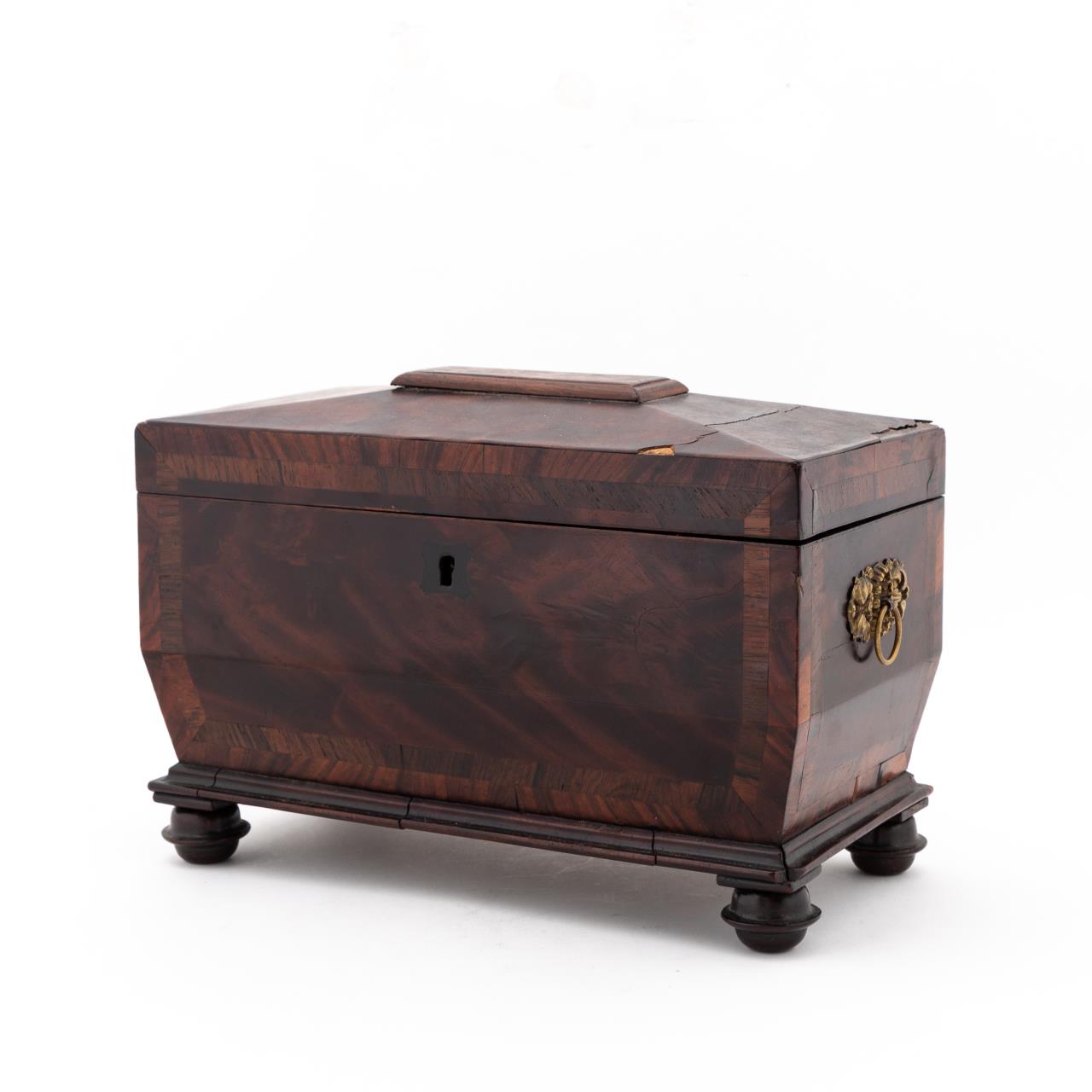 19TH C.  REGENCY BANDED MAHOGANY