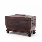 19TH C.  REGENCY BANDED MAHOGA
