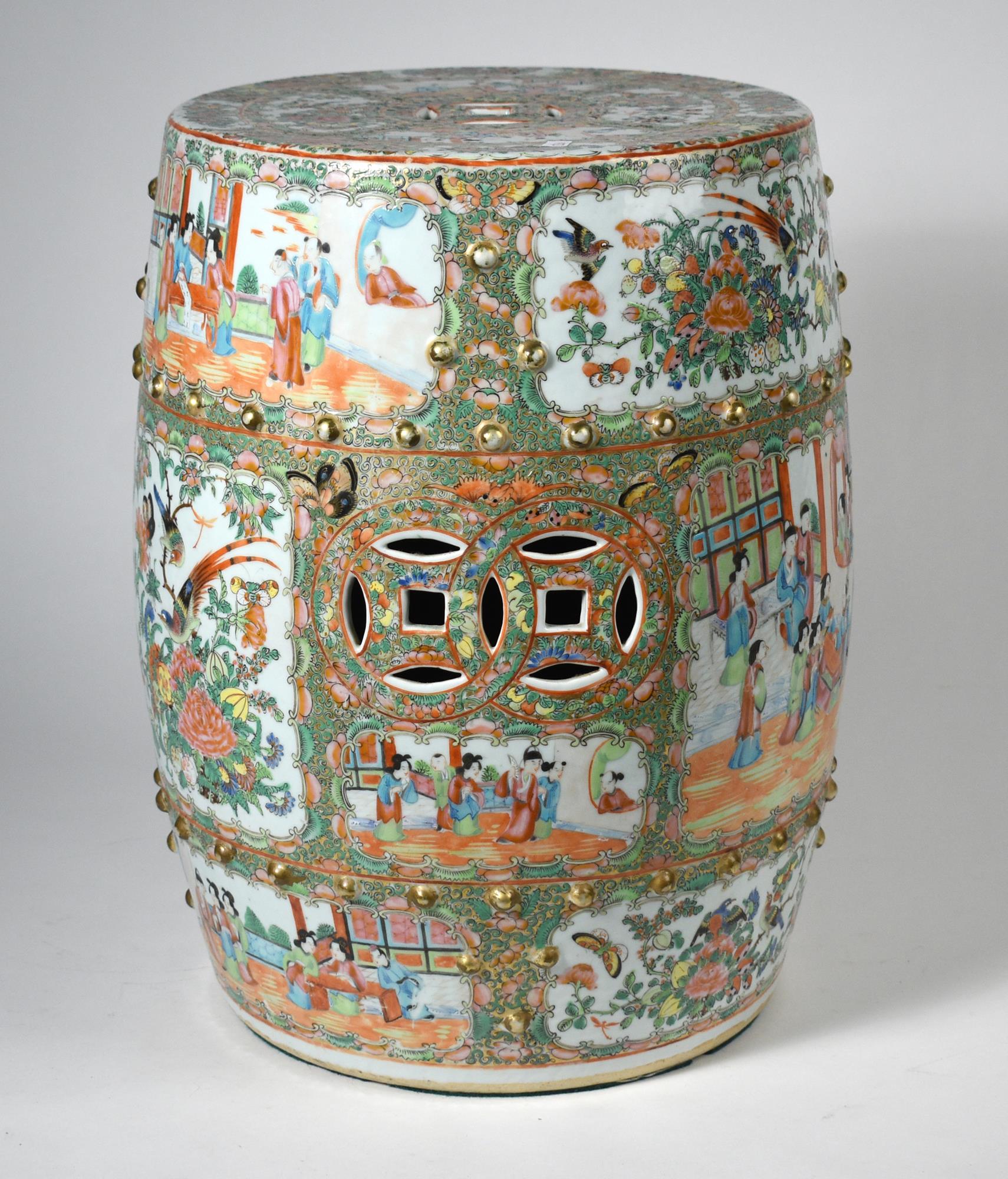 19TH C. ROSE MEDALLION GARDEN SEAT.