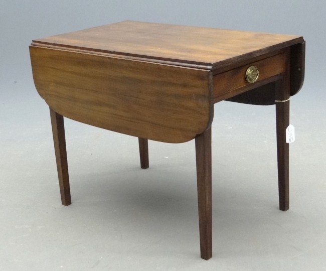 19th c. single drawer Pembroke