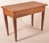 19TH C. SWIVEL TOP PINE WORK T