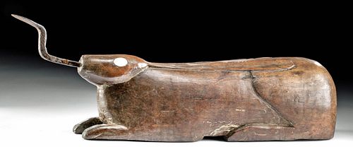 19TH C. THAI WOOD COCONUT GRATER