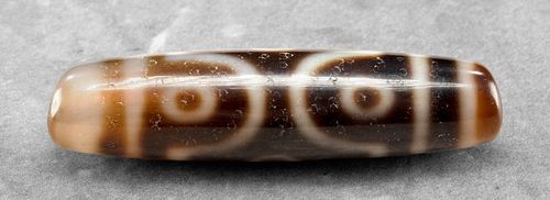 19TH C. TIBETAN AGATE DZI BEAD W/ 6