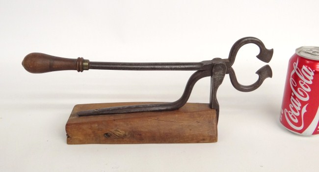 19th c. wick cutter. 13 1/2''