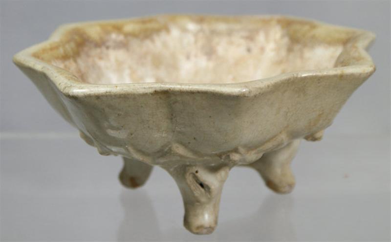 19th c/earlier Chinese pale celadon