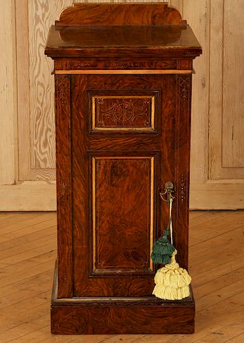 19TH CENT. BURLED WALNUT ONE DOOR