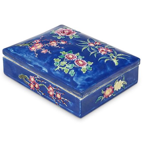 19TH CENT. CHINESE PORCELAIN