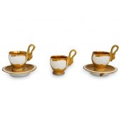 19TH CENT. SEVRES GILT SWAN PO