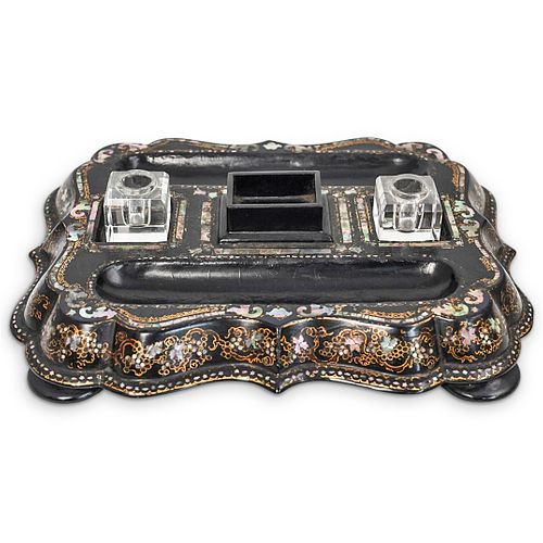 19TH CENT. VICTORIAN PAPIER MACHE