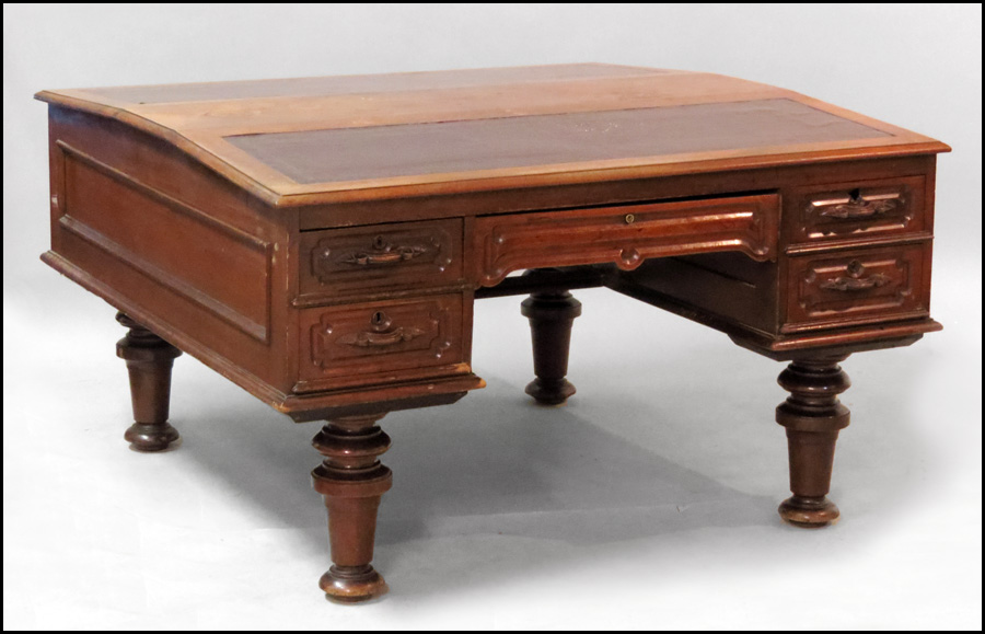 19TH CENTURY AMERICAN MAHOGANY