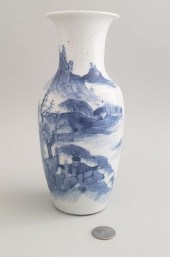 19TH CENTURY BLUE AND WHITE CH