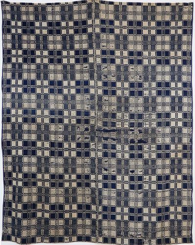 19TH CENTURY BLUE AND WHITE HAND