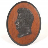 19TH CENTURY BRONZE PROFILE RE