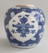 19TH CENTURY CHINESE BLUE AND