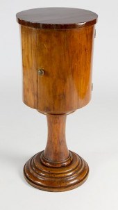 19TH CENTURY ENGLISH BURL-WALN