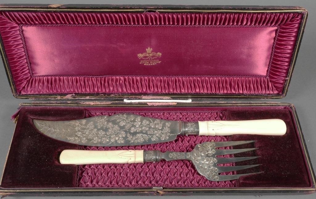 19TH CENTURY ENGLISH FISH SLICE &