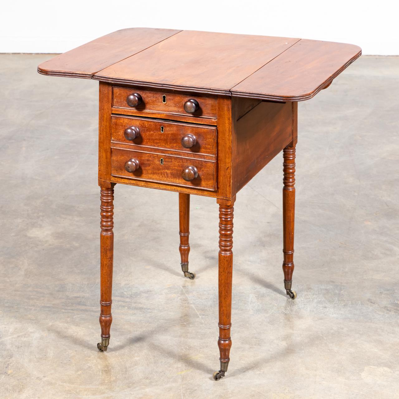 19TH CENTURY ENGLISH MAHOGANY