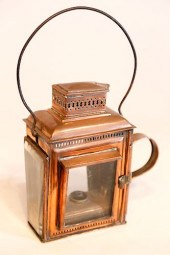 19TH CENTURY ENGLISH PETITE CO